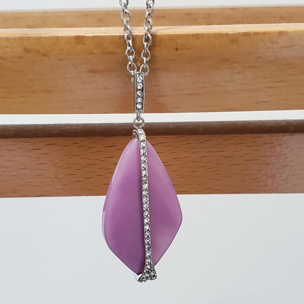 Jacob's Necklace Plastic purple stone silver color